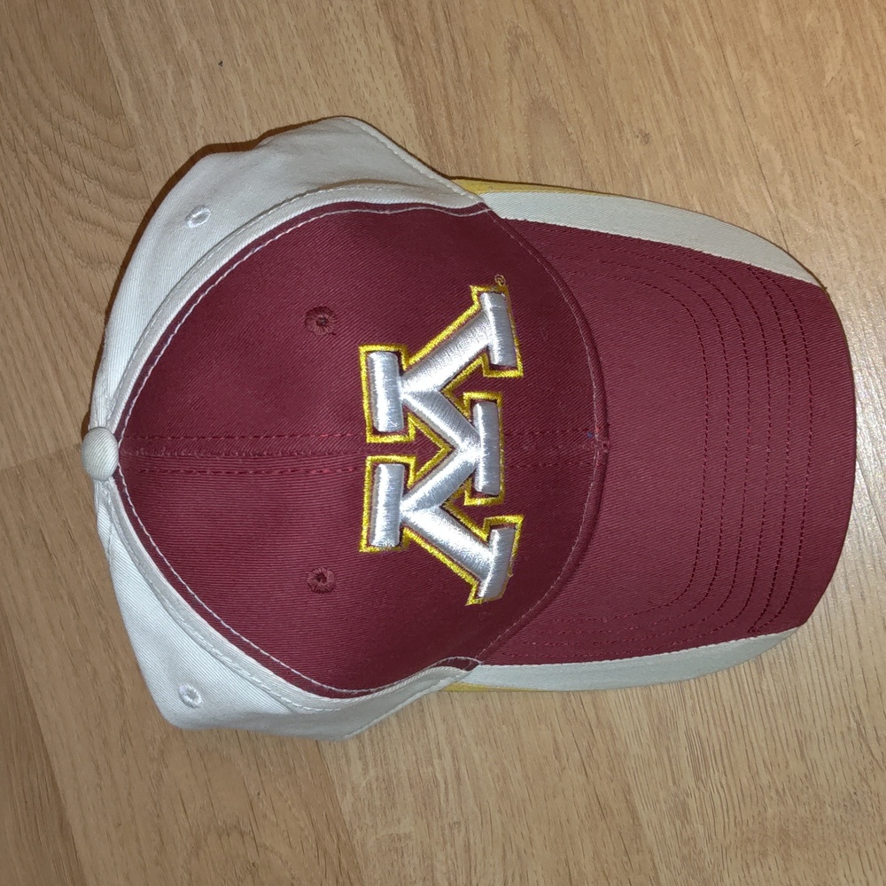 Vtg NCAA University of Minnesota Golden Gophers Embroidered Strap-on Hat New